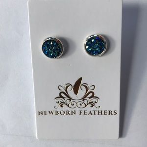 Newborn Feather 8mm Blue Geode earrings
